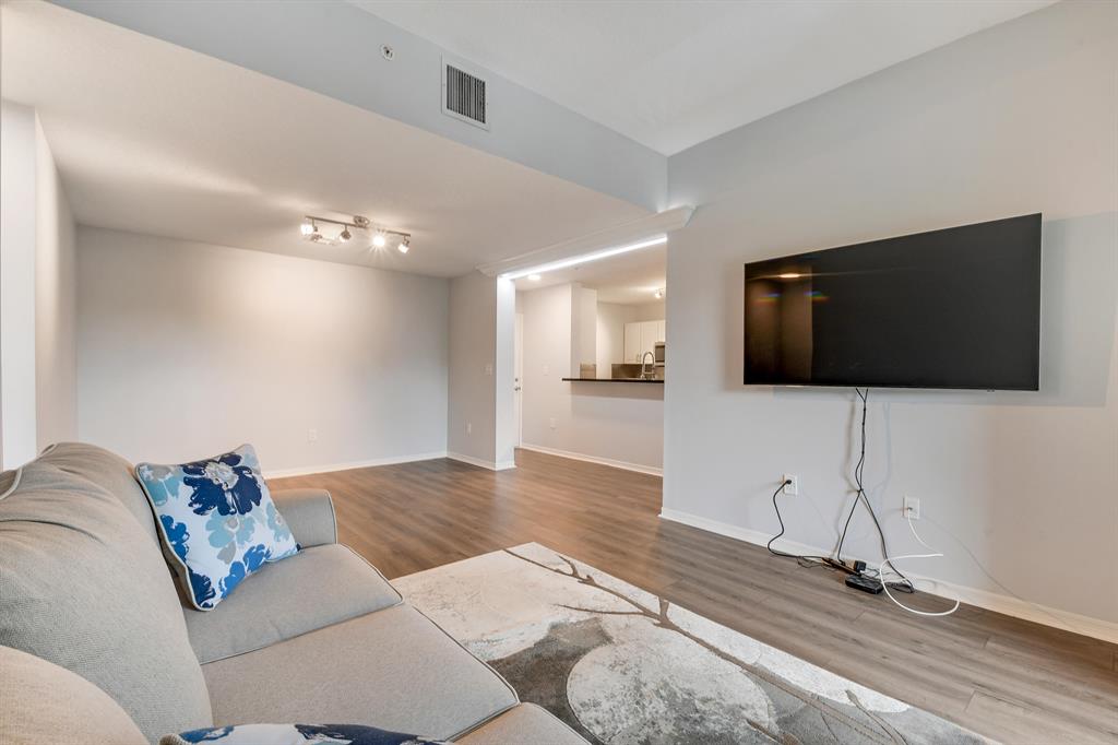 VILLAGE AT ABACOA CONDO - Residential