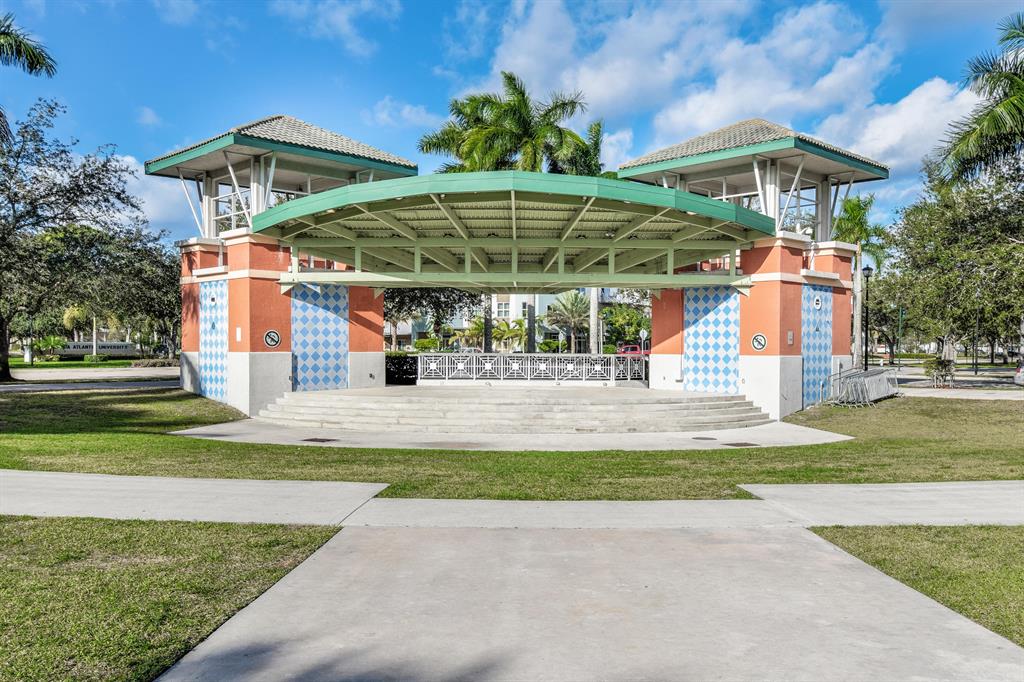 VILLAGE AT ABACOA CONDO - Residential