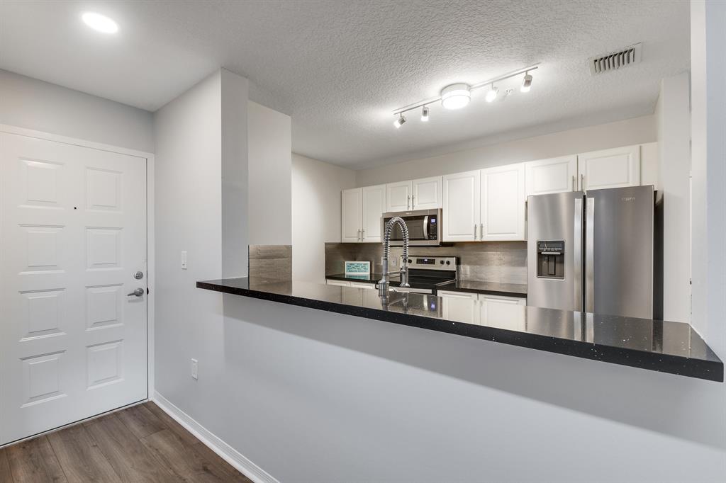 VILLAGE AT ABACOA CONDO - Residential