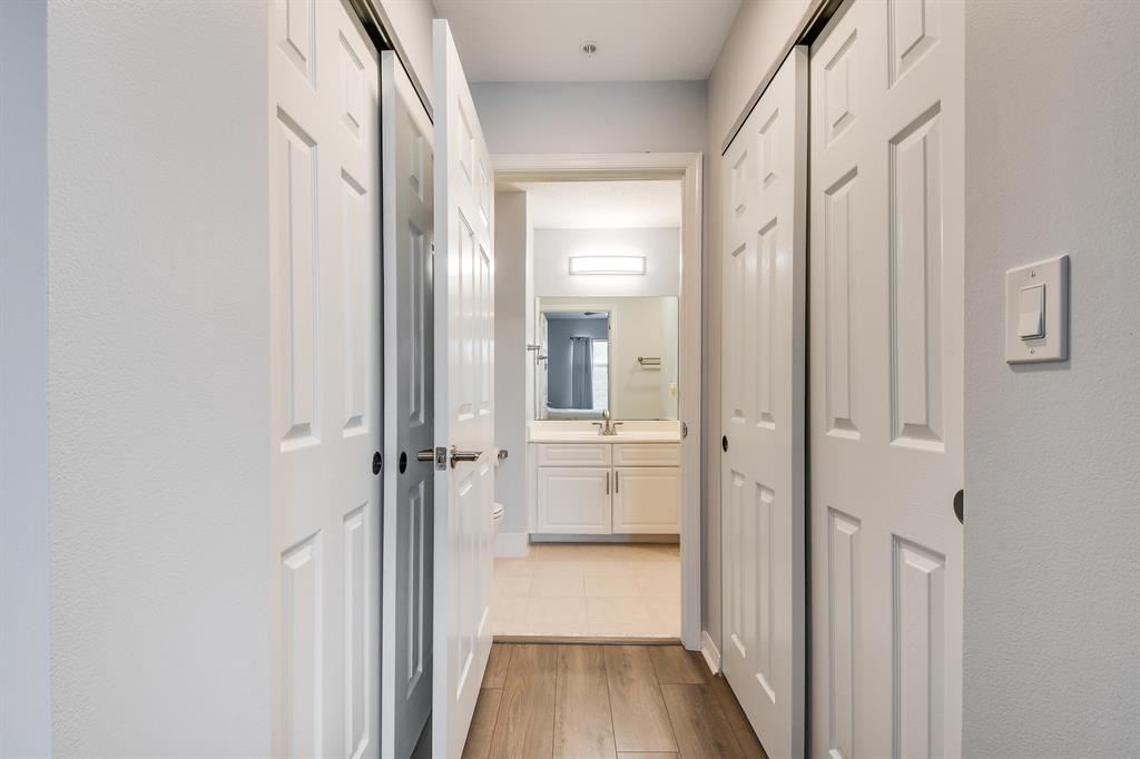 VILLAGE AT ABACOA CONDO - Residential