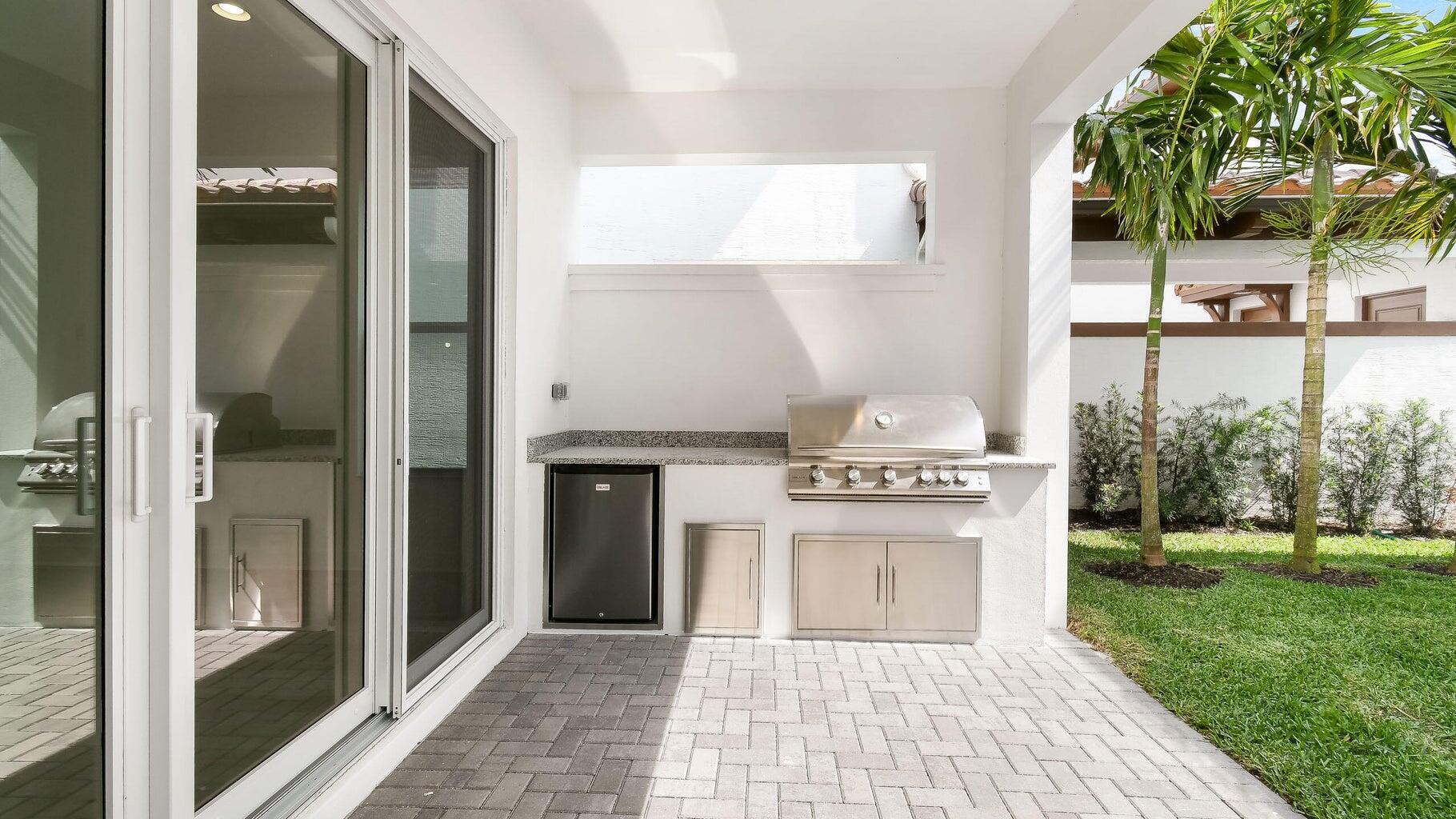 ALTON NEIGHBORHOOD - Residential Lease