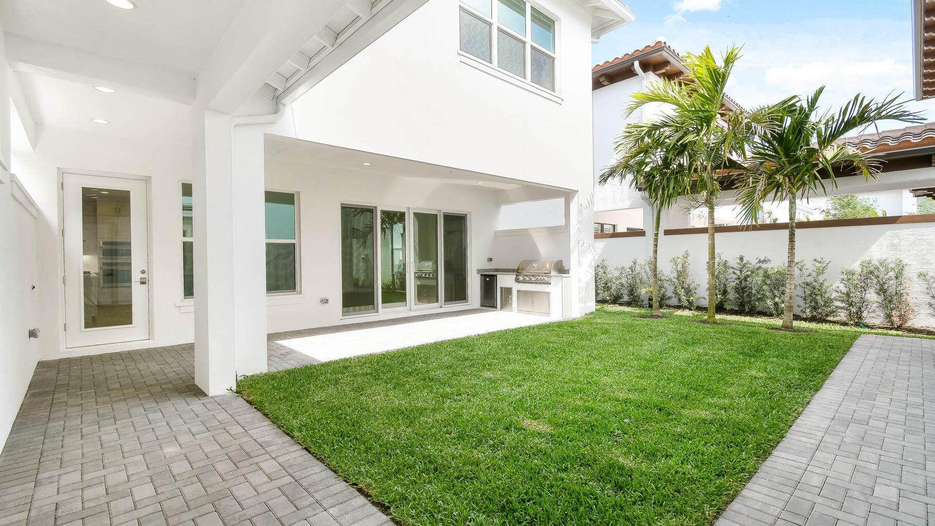 ALTON NEIGHBORHOOD - Residential Lease