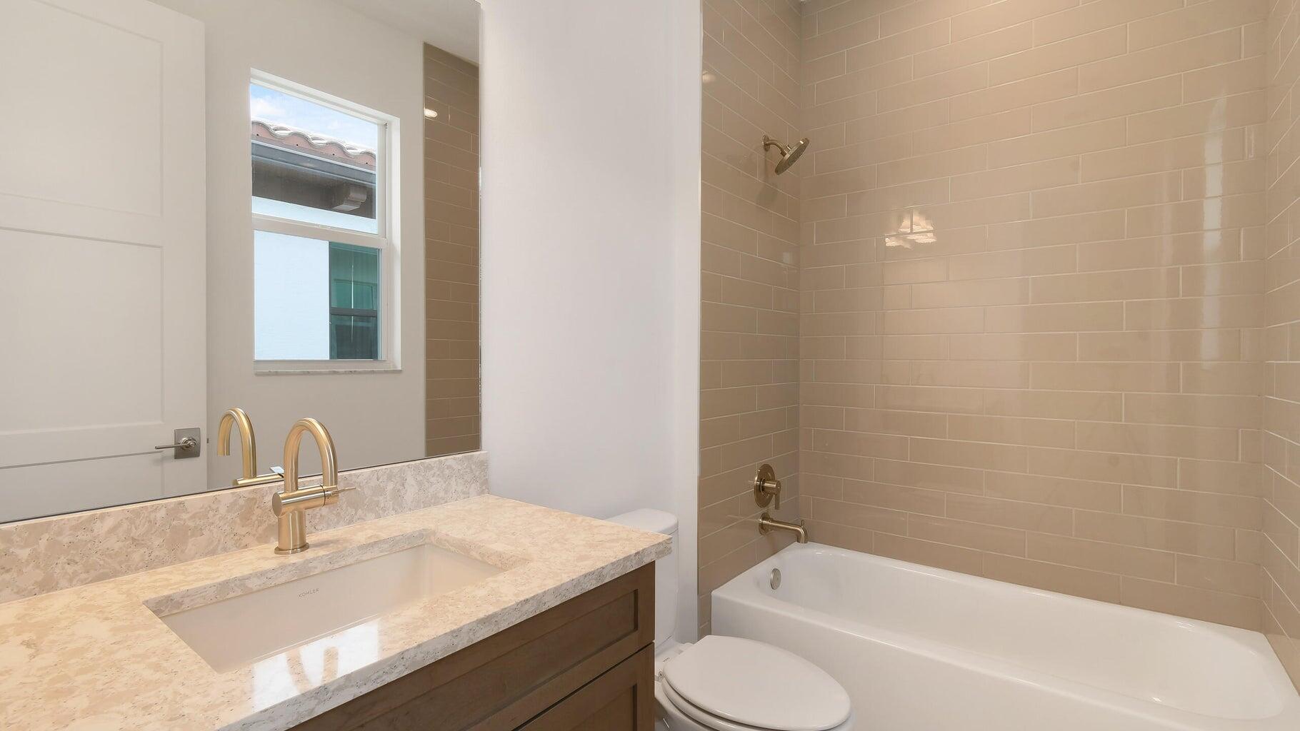 ALTON NEIGHBORHOOD - Residential Lease