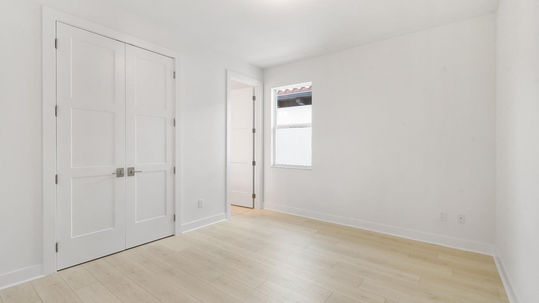 ALTON NEIGHBORHOOD - Residential Lease