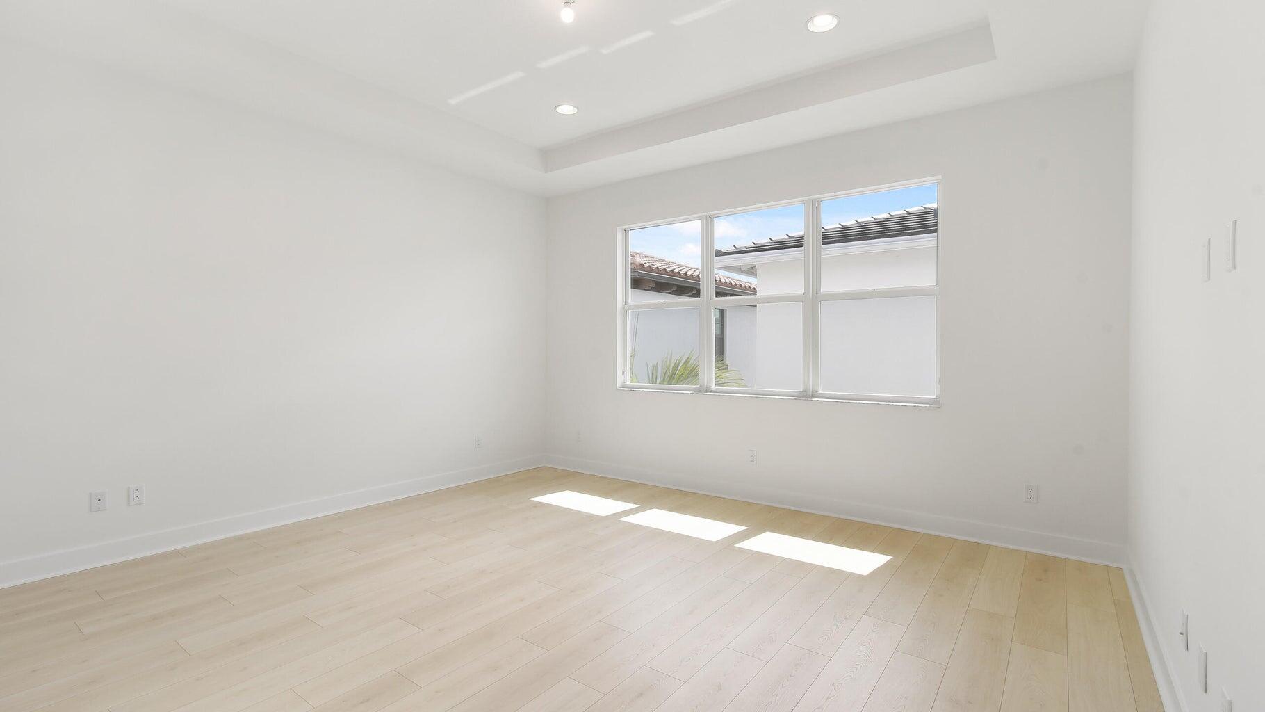 ALTON NEIGHBORHOOD - Residential Lease