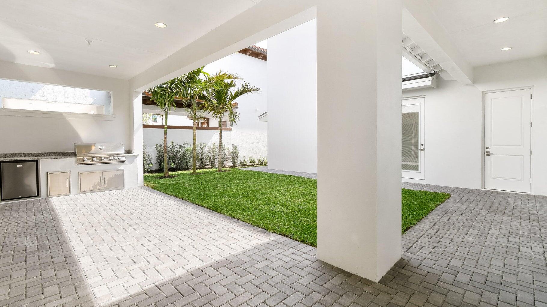 ALTON NEIGHBORHOOD - Residential Lease