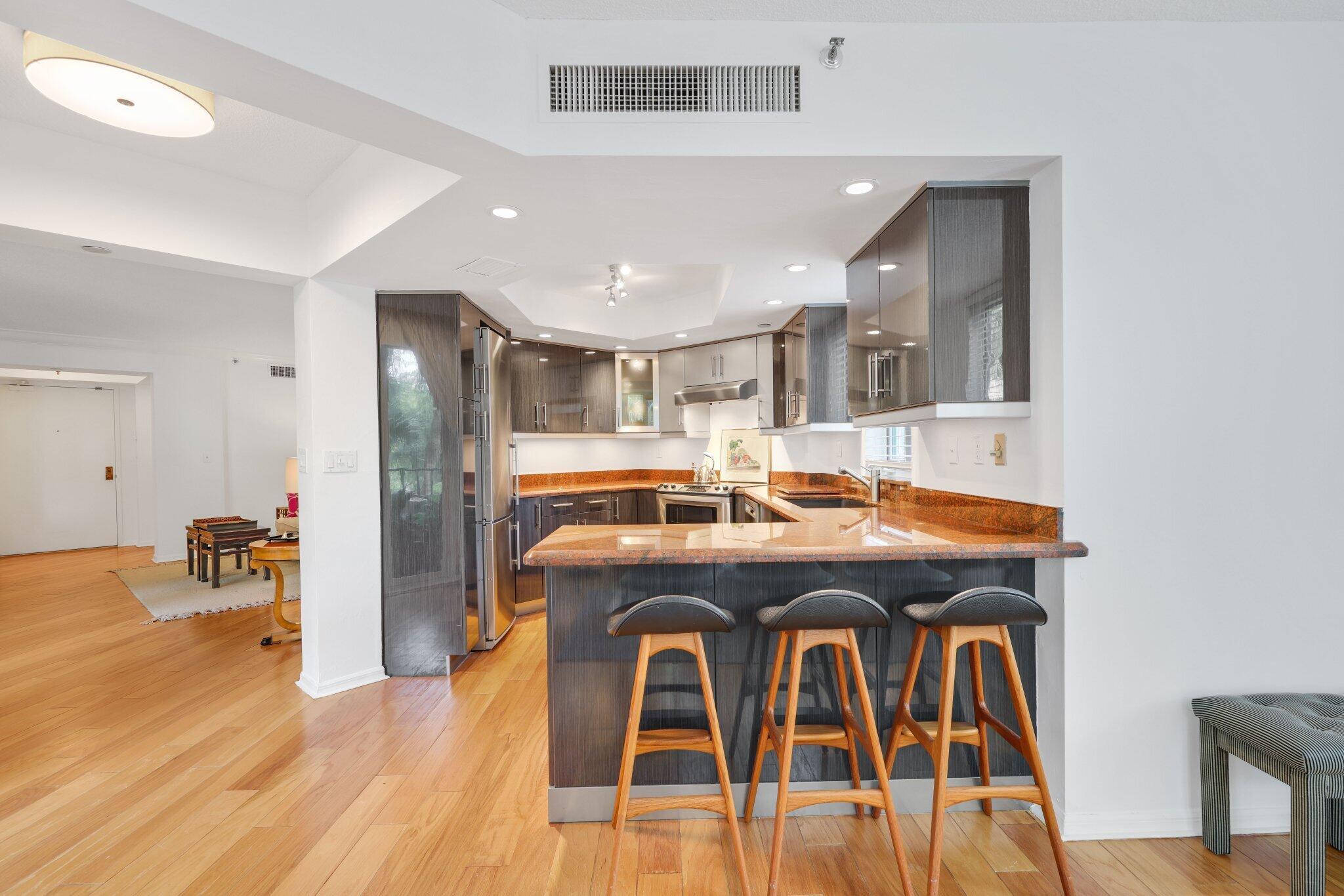 MIZNER COURT CONDO - Residential