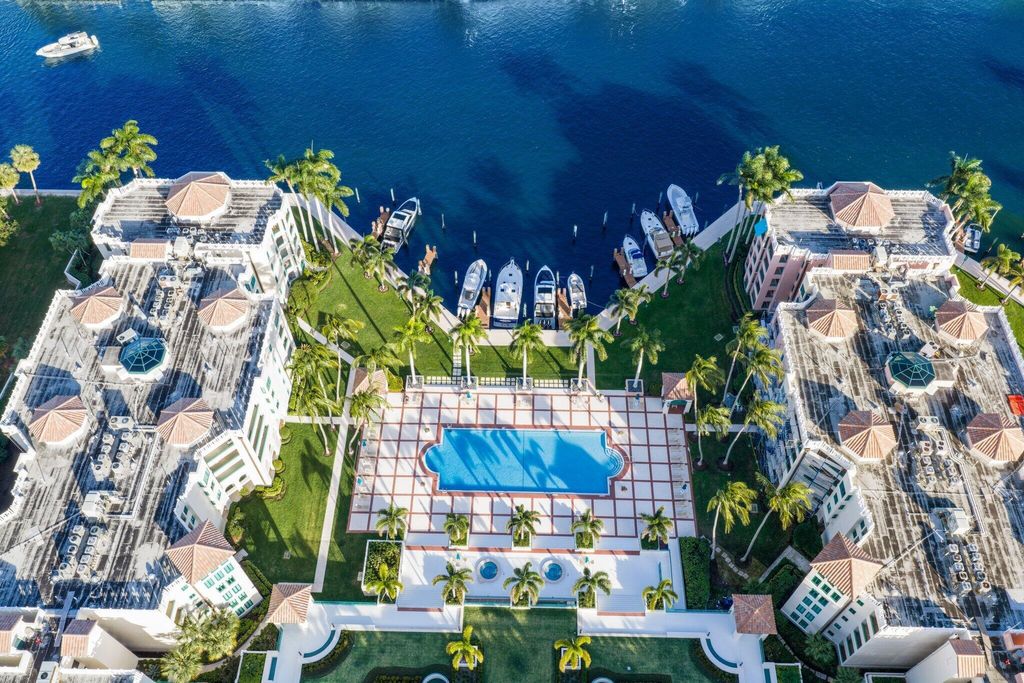 Photo of 100 SE 5th Avenue #308, Boca Raton, FL 33432 (MLS # R11149802)