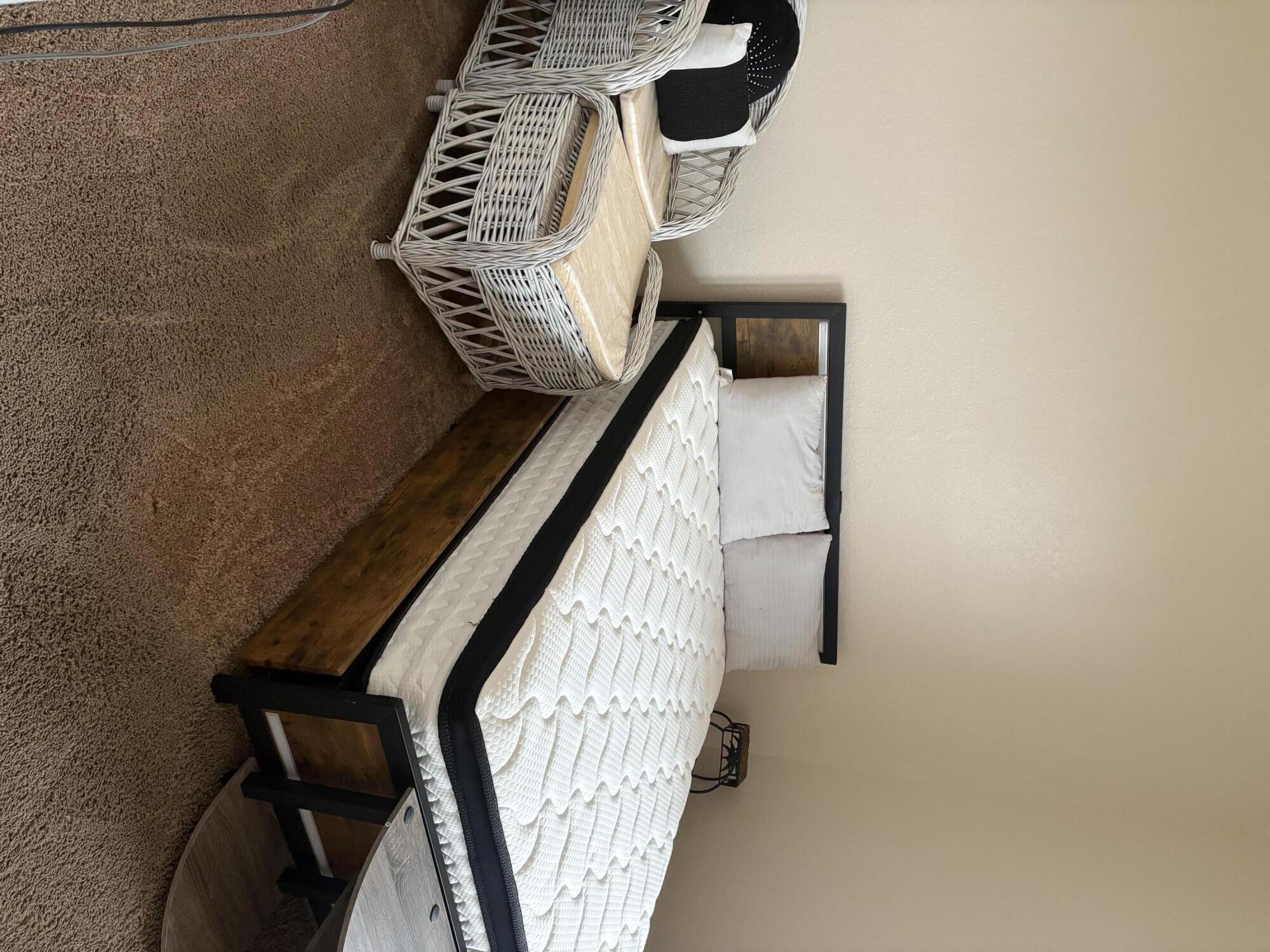 CITYSIDE CONDO - Residential Lease