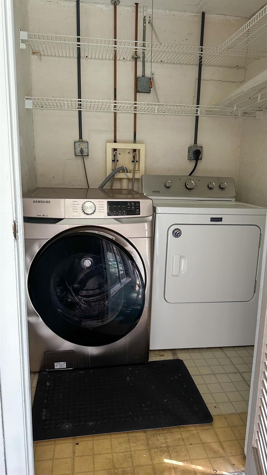 VISTA ST LUCIE BUILDINGS - Residential