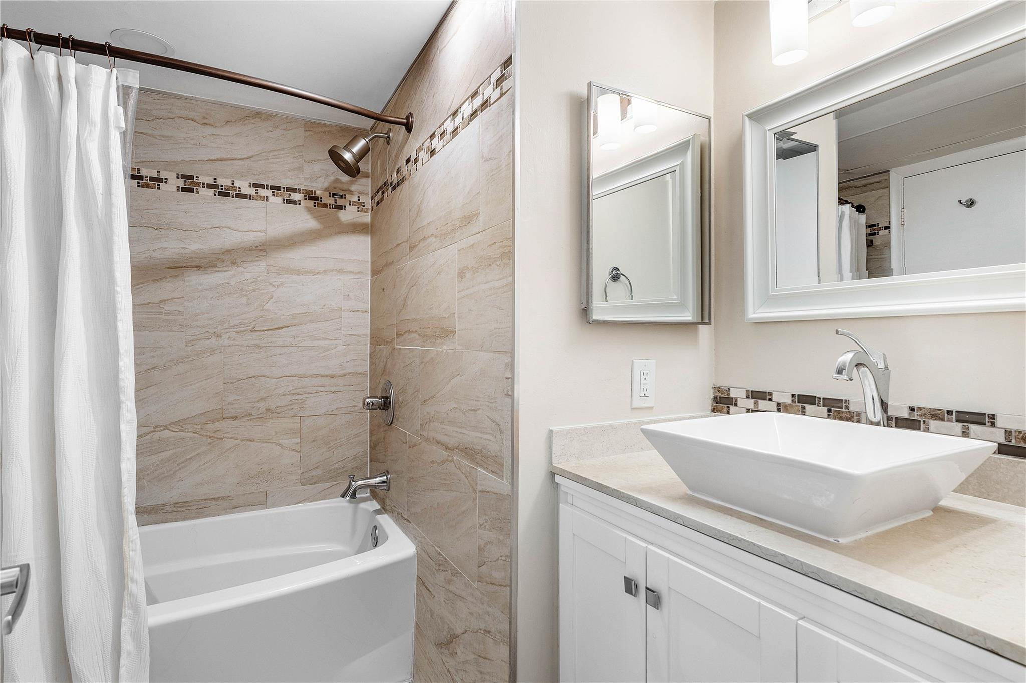 Oakland Shores Condo - Residential