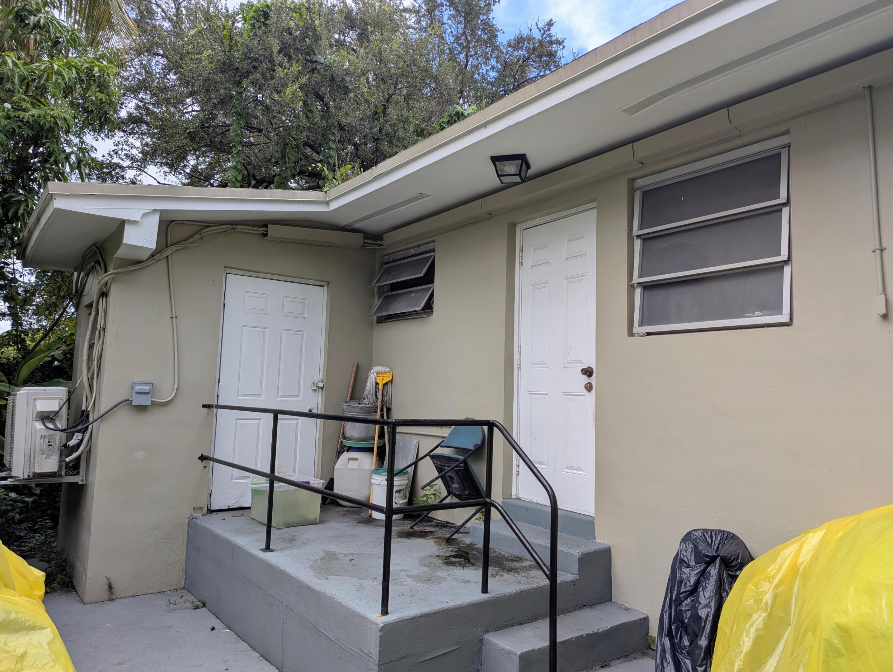 DIXIE HIGHWAY TRACK - Residential Income