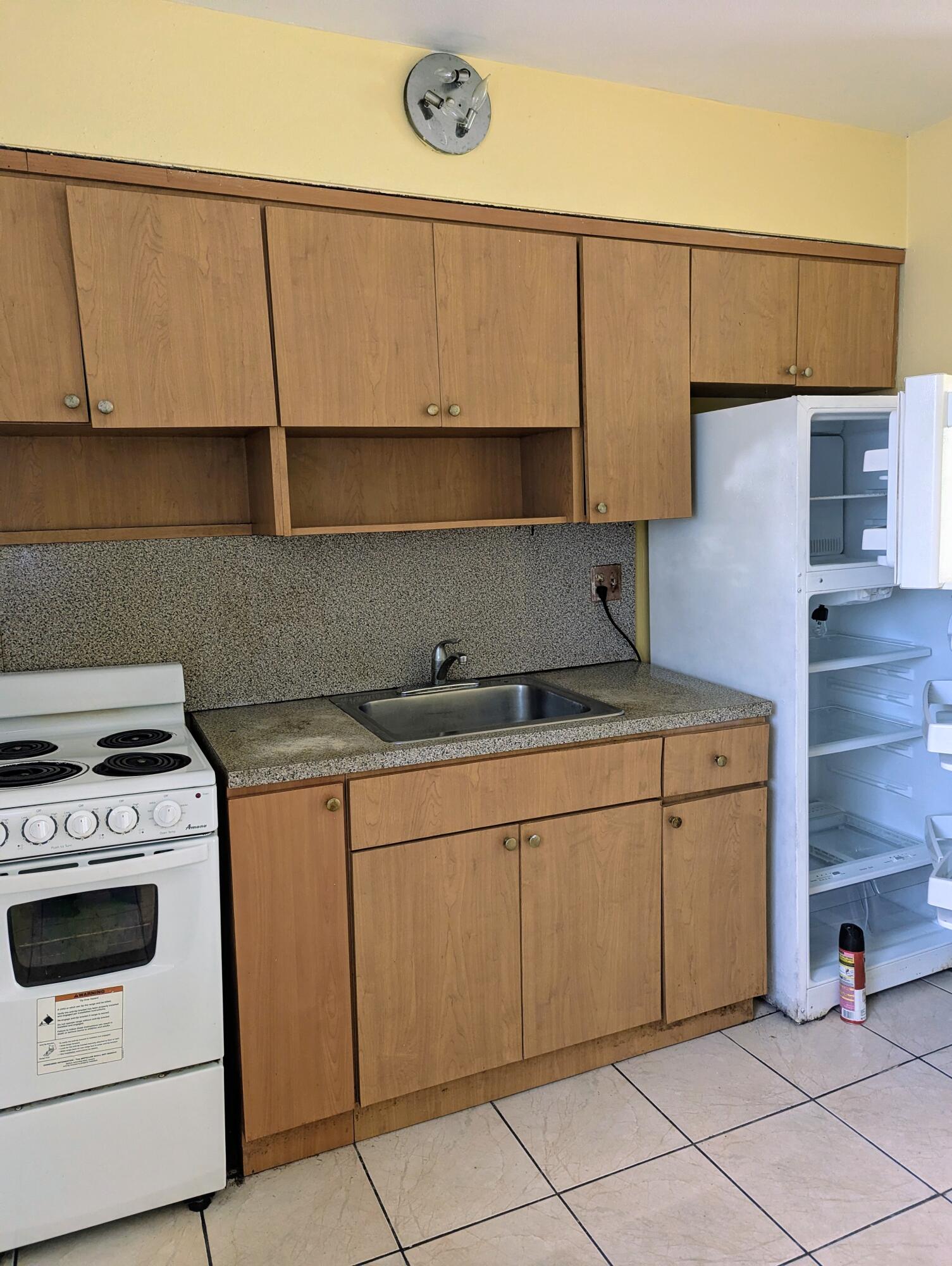 DIXIE HIGHWAY TRACK - Residential Income