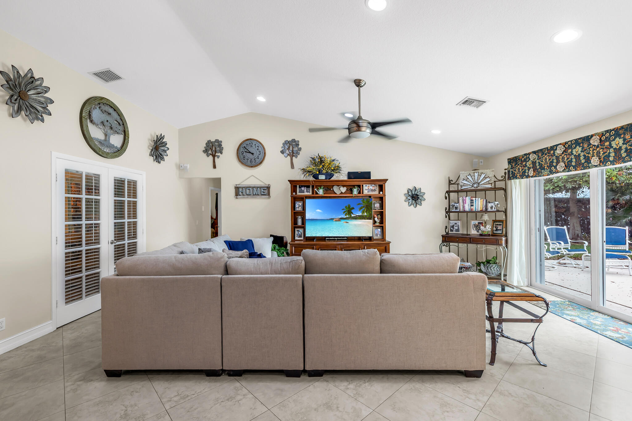 RIDGEVIEW LAKE ESTATES - Residential