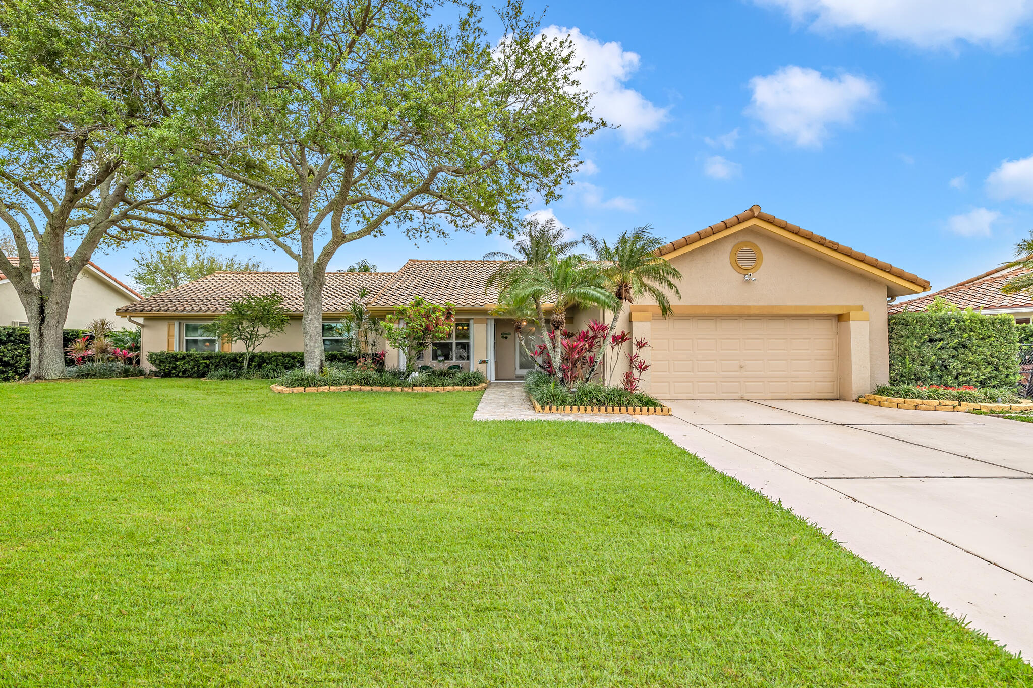 RIDGEVIEW LAKE ESTATES - Residential