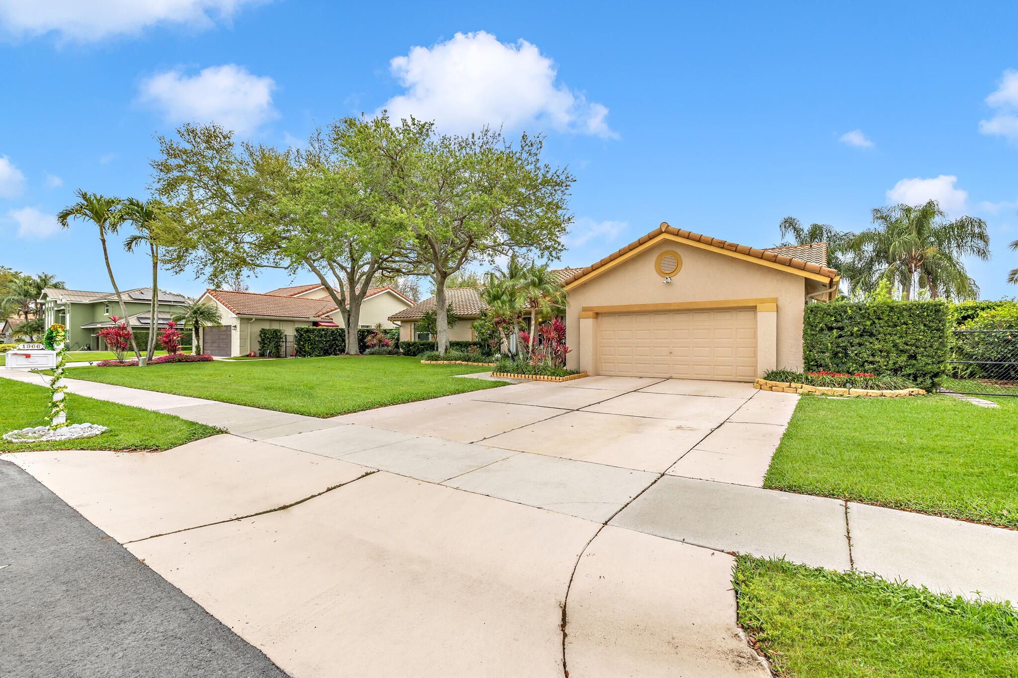 RIDGEVIEW LAKE ESTATES - Residential