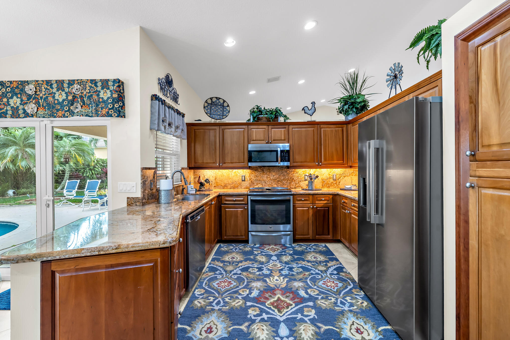 RIDGEVIEW LAKE ESTATES - Residential