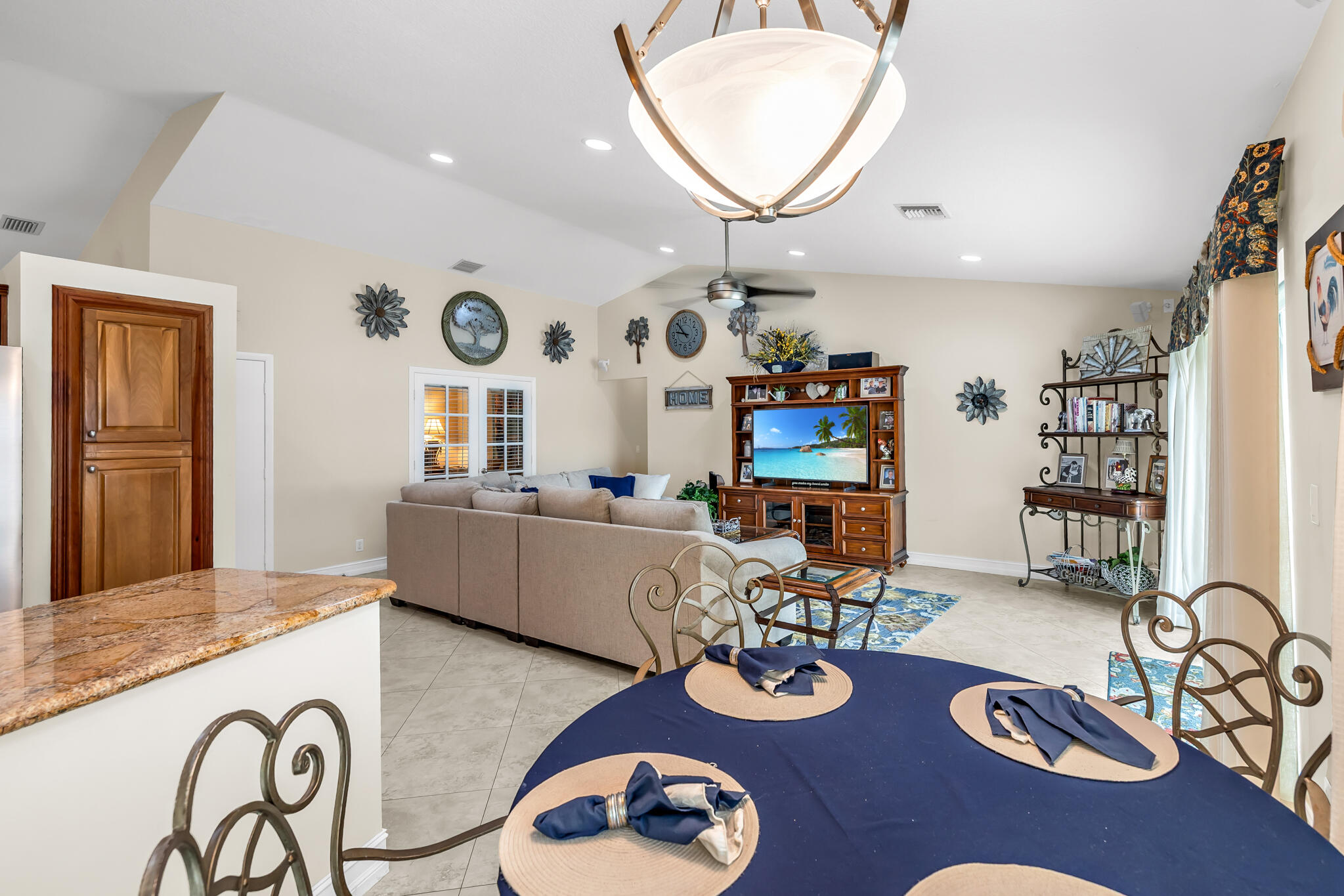 RIDGEVIEW LAKE ESTATES - Residential