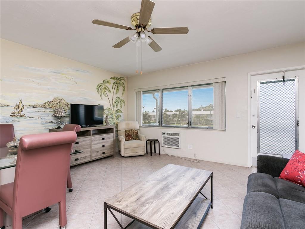 DIPLOMAT GARDEN COOP - Residential