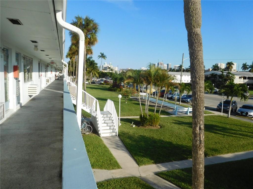 DIPLOMAT GARDEN COOP - Residential