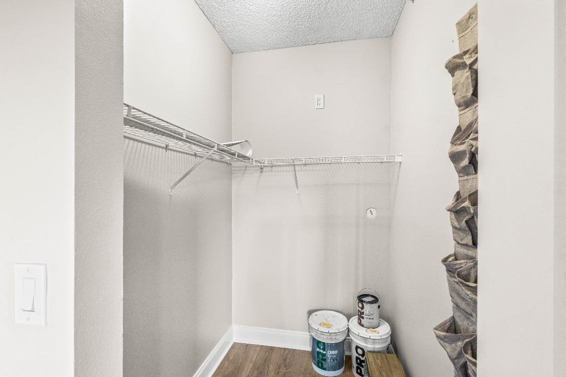 HYPOLUXOS MARINERS CAY CONDOMINIUM - Residential