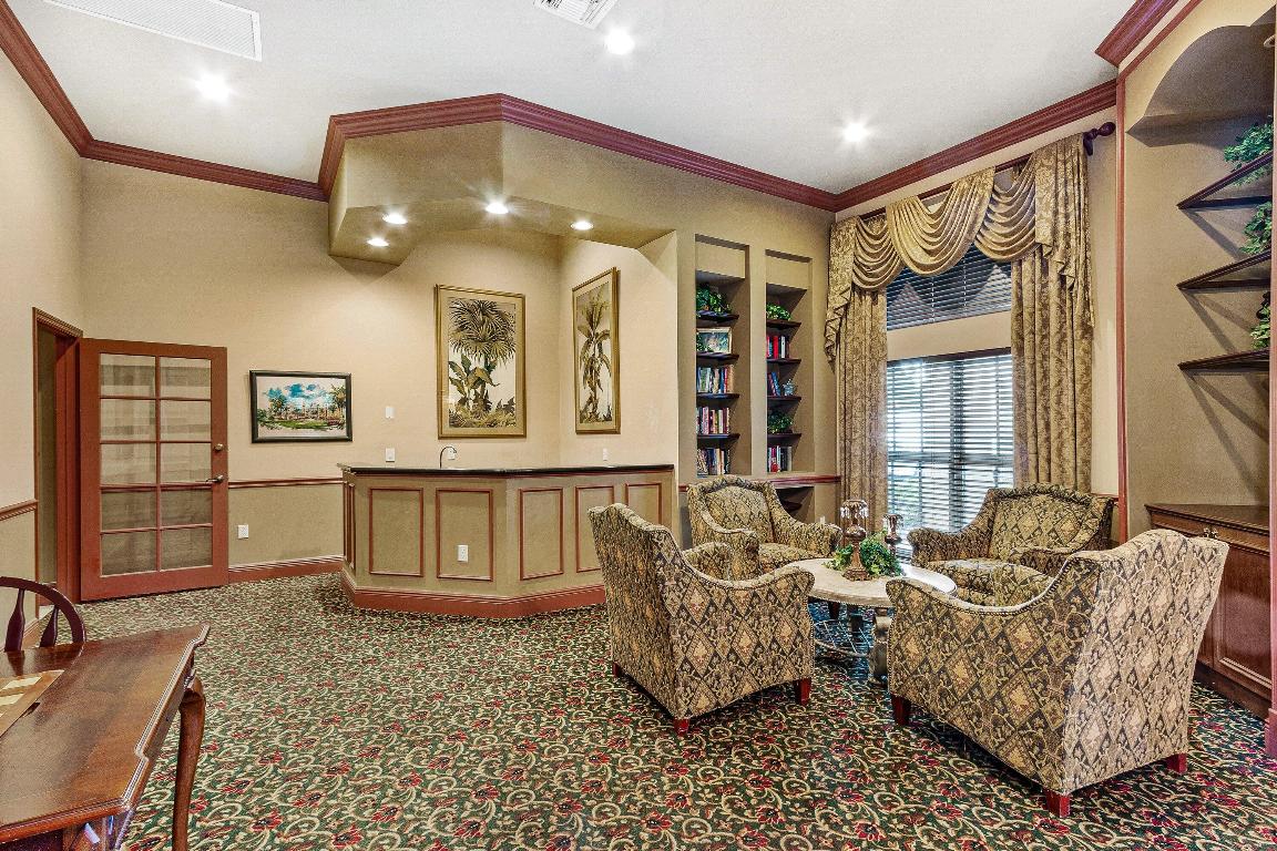 HYPOLUXOS MARINERS CAY CONDOMINIUM - Residential