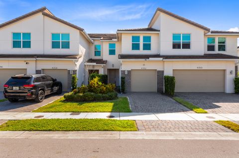 4352 Veleiros Avenue Lighthouse Point FL 33064