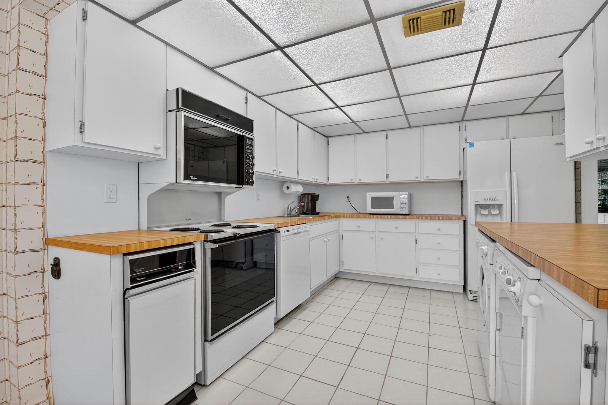 WESTGATE AT HUNTERS RUN C - Residential Lease