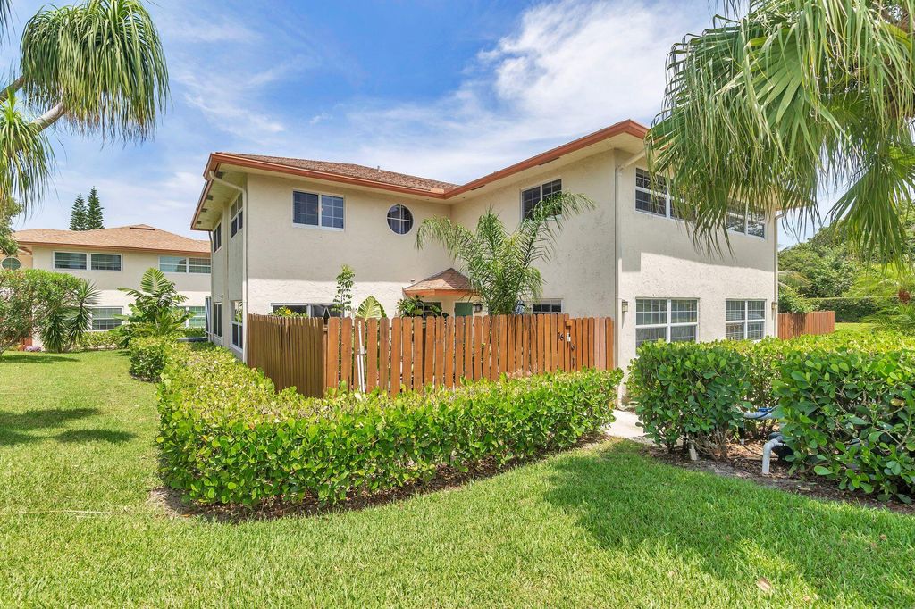 Photo of 717 S Us Highway 1 #1016, Jupiter, FL 33477 (MLS # R10917127)