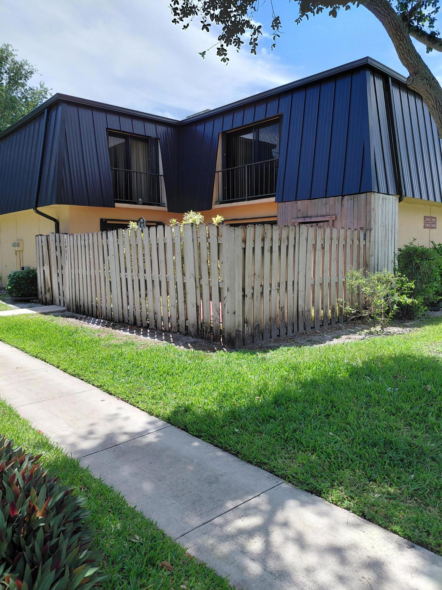 WATERSIDE ESTATES - Residential