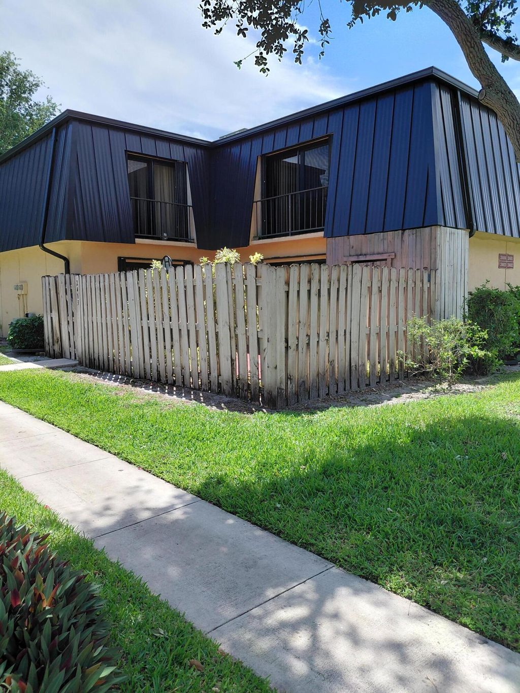 Photo of 2403 S Waterside Drive #2403, Lake Worth, FL 33461 (MLS # B26029059)
