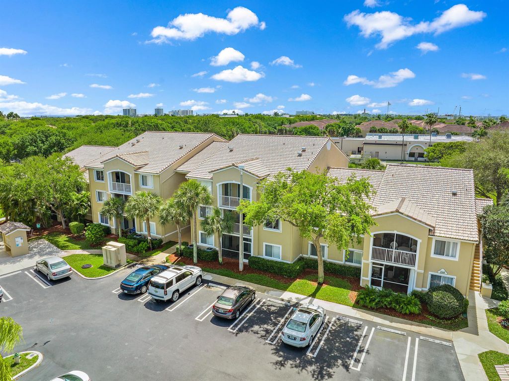 Photo of 260 Village Boulevard #5105, Tequesta, FL 33469 (MLS # R10984091)