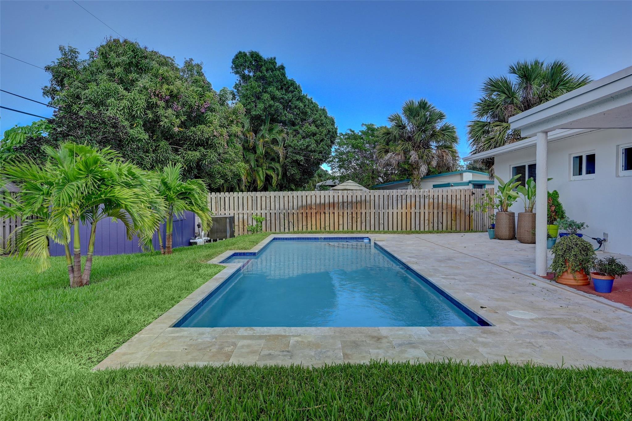 BABCO MANORS 39-15 B LOT - Residential