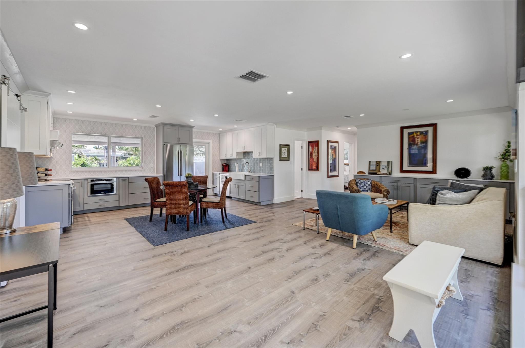 BABCO MANORS 39-15 B LOT - Residential