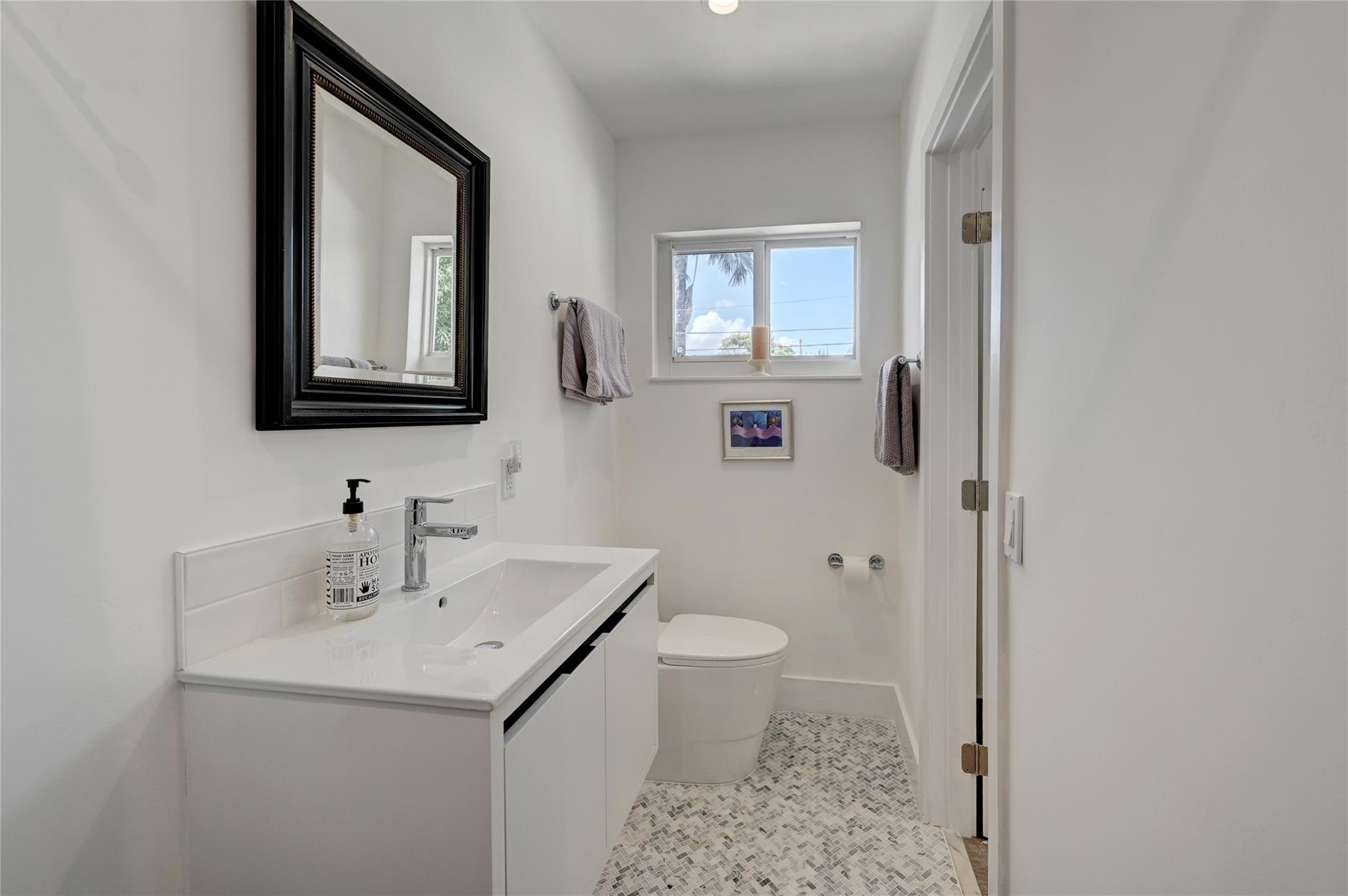 BABCO MANORS 39-15 B LOT - Residential