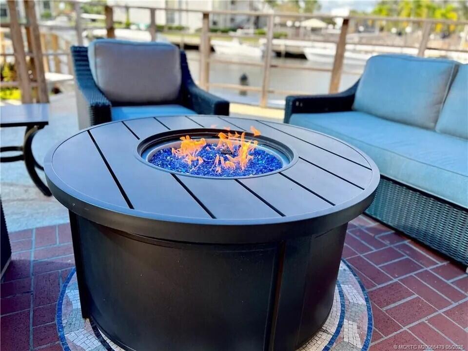 CIRCLE BAY YACHT CLUB CONDO - Residential