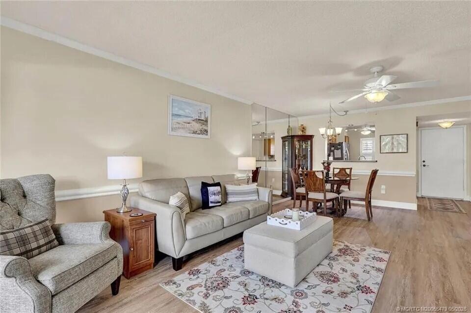 CIRCLE BAY YACHT CLUB CONDO - Residential