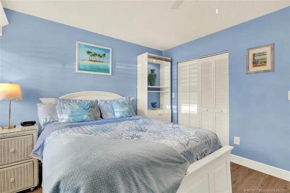 CIRCLE BAY YACHT CLUB CONDO - Residential