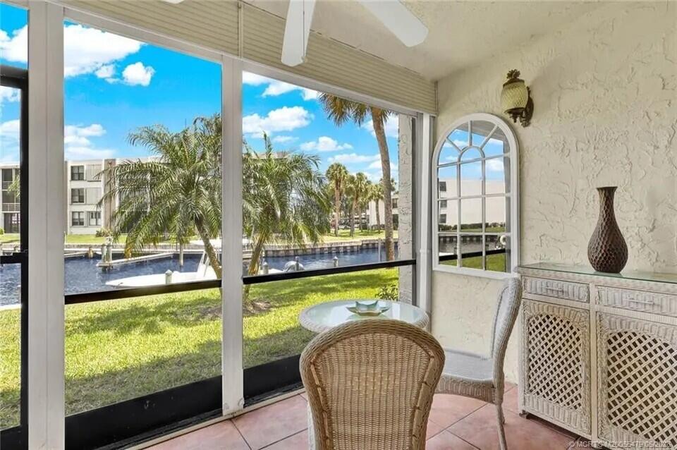 CIRCLE BAY YACHT CLUB CONDO - Residential