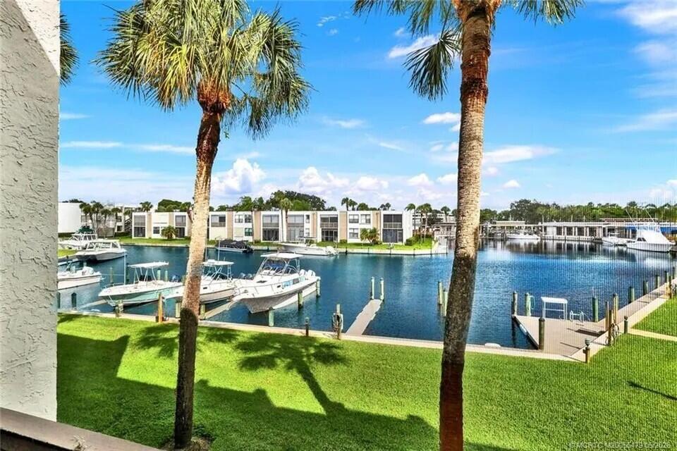 CIRCLE BAY YACHT CLUB CONDO - Residential
