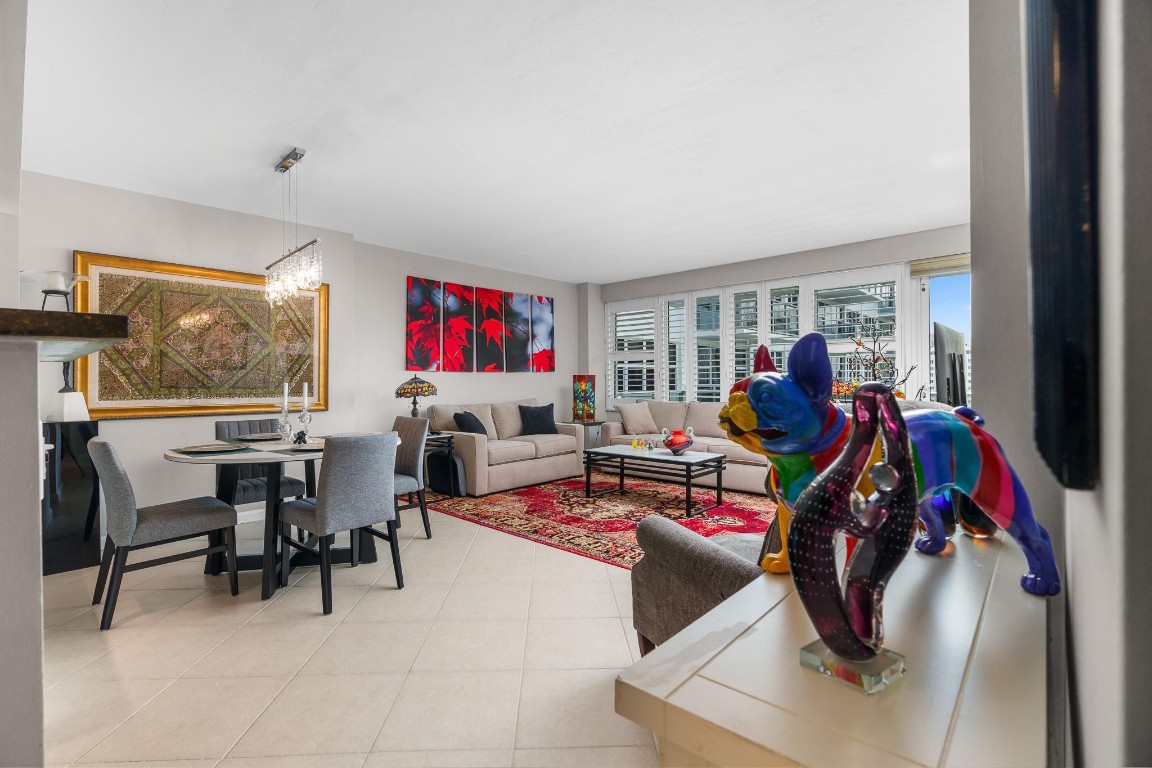 Coral Ridge Towers South - Residential