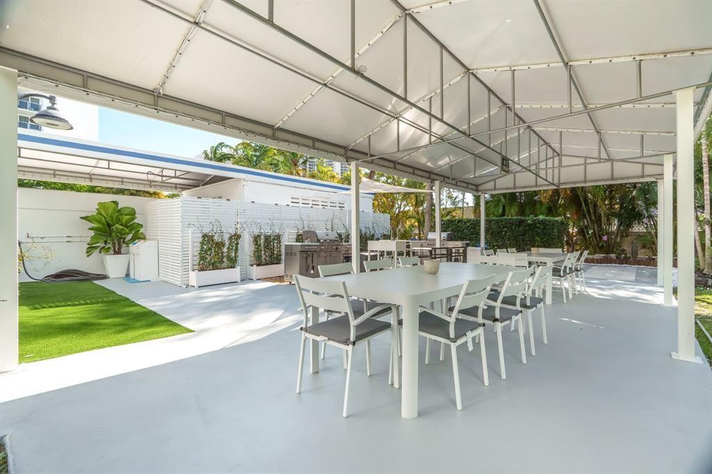 Coral Ridge Towers South - Residential