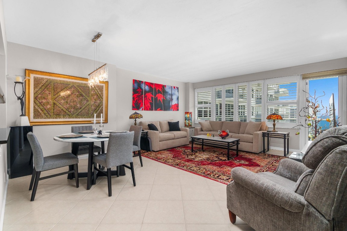 Coral Ridge Towers South - Residential