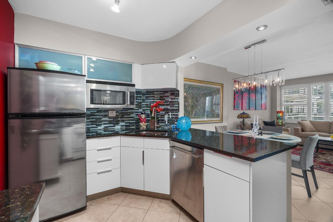 Coral Ridge Towers South - Residential