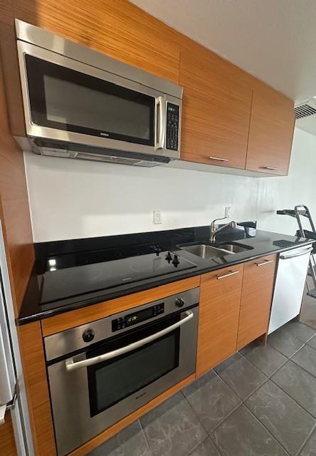 50 Biscayne Condo - Residential Lease