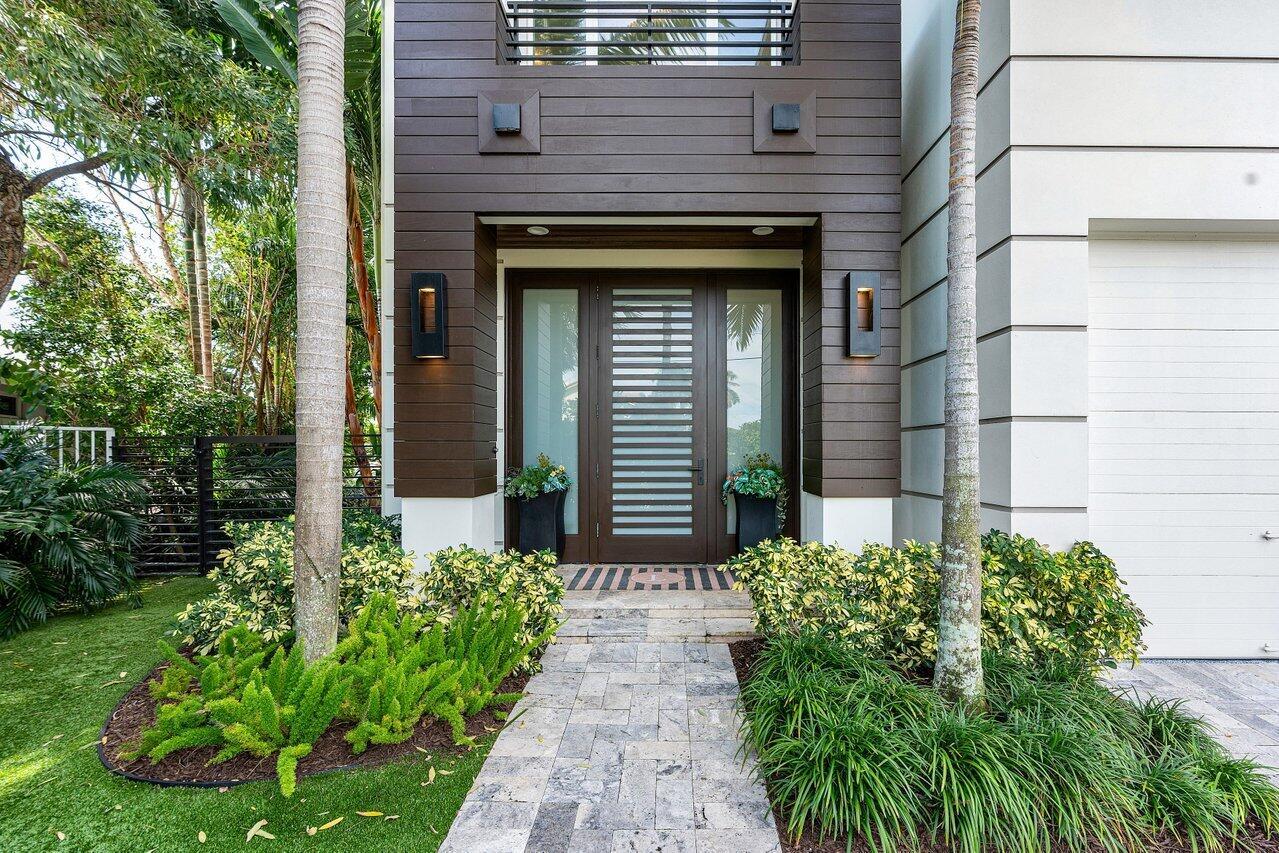 TROPIC ISLE - Residential