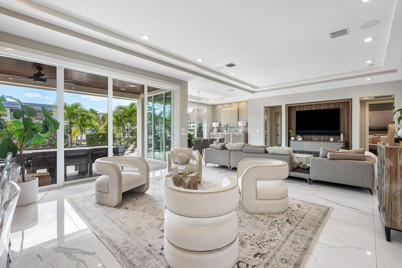 TROPIC ISLE - Residential