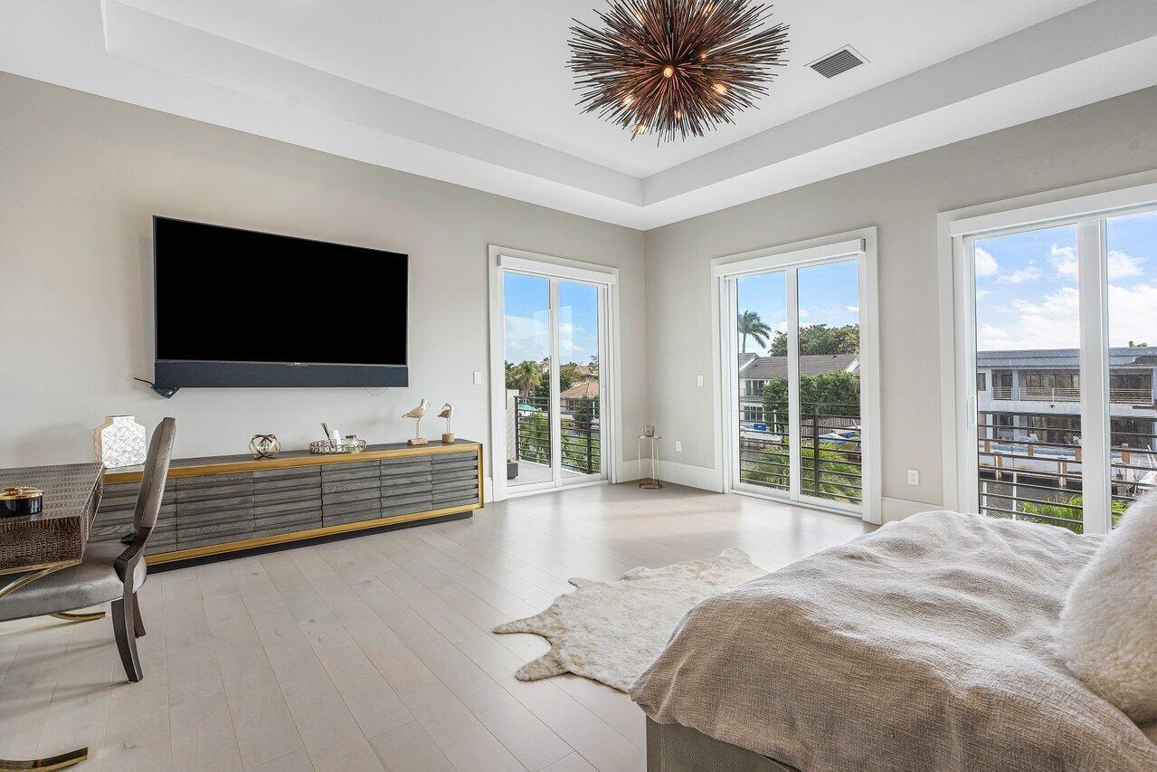 TROPIC ISLE - Residential