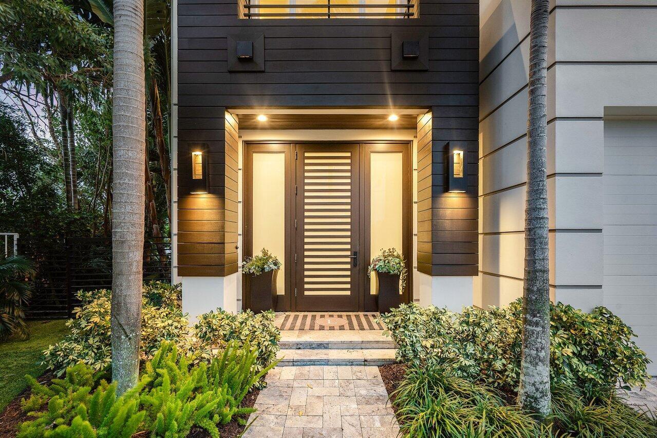 TROPIC ISLE - Residential