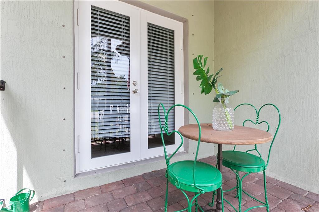 Tarpon River - Residential
